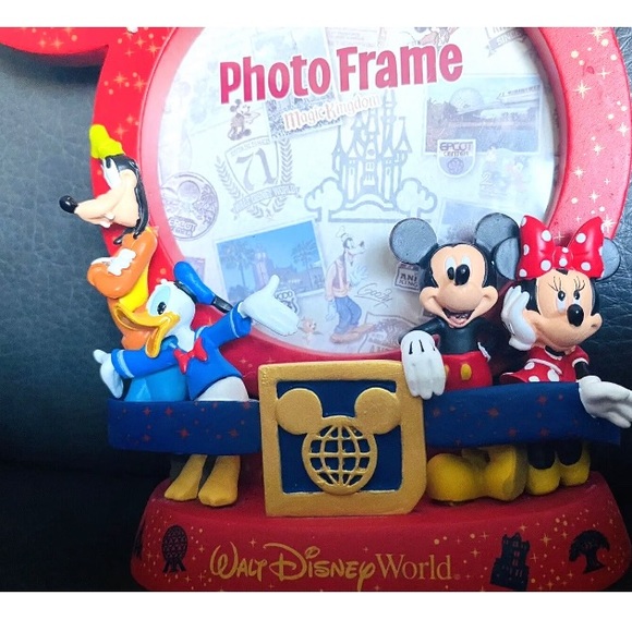 NEW Mickey and Friends WDW Photo Frame Collage NWT - Picture 9 of 10